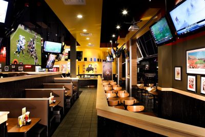 buffalo wild wings unpaid overtime pay wages lawyer attorney