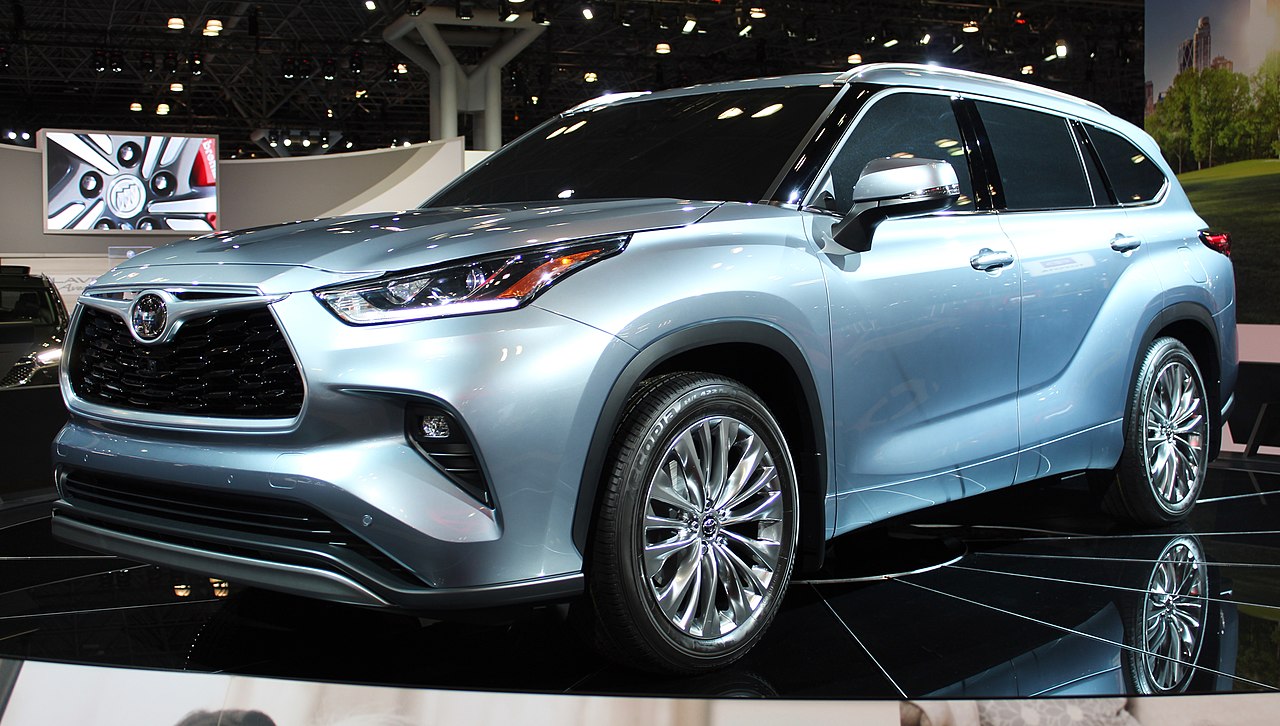 2019 Toyota Highlander - Kevauto, CC BY-SA 4.0, via Wikimedia Commons