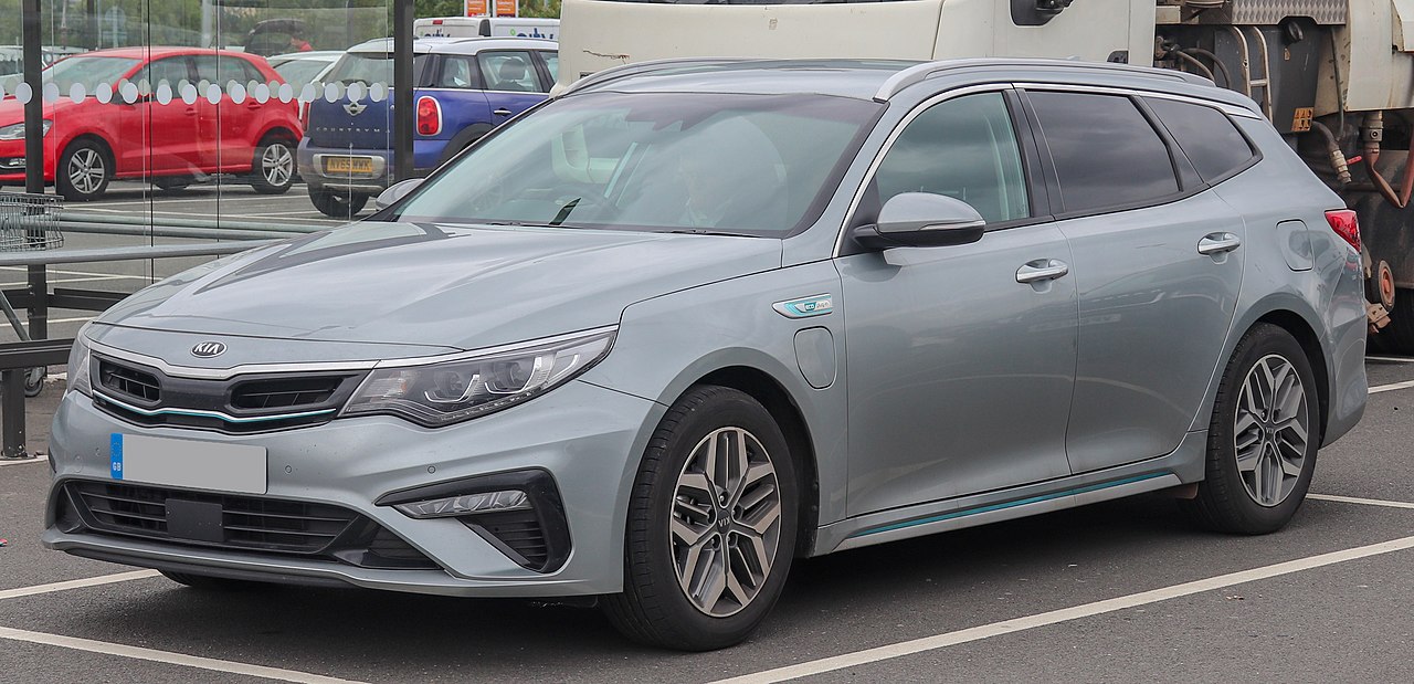 2019 Kia Optima - Vauxford, CC BY-SA 4.0, via Wikimedia Commons