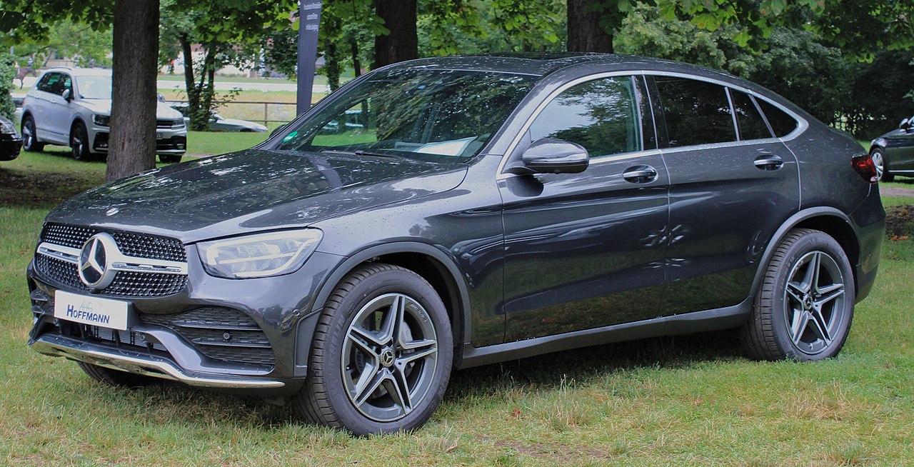 2019 Mercedes Benz C300 - Alexander Migl, CC BY-SA 4.0, via Wikimedia Commons