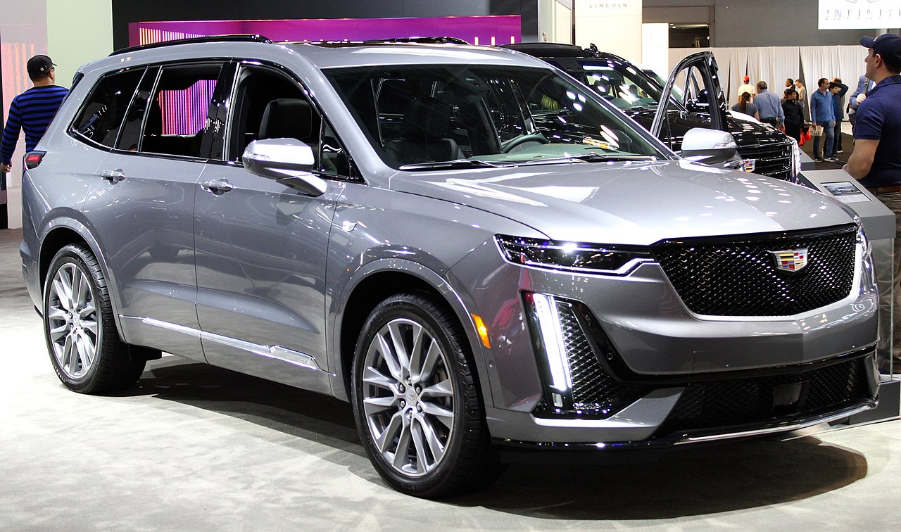 2020 Cadillac XT6 - Kevauto, CC BY-SA 4.0, via Wikimedia Commons