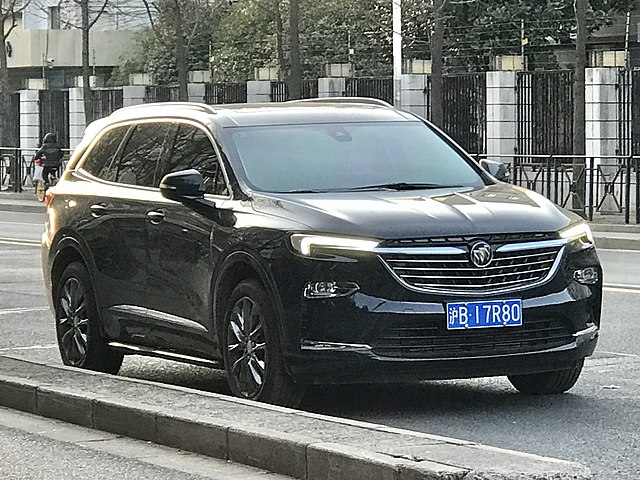 2021 Buick Enclave - Jengtingchen, CC BY-SA 4.0, via Wikimedia Commons