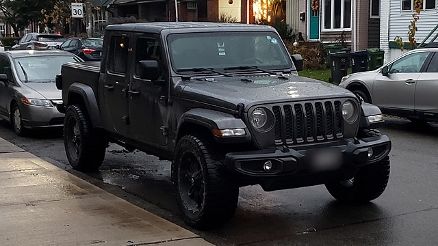 2021 Jeep Gladiator - Coolomon Tetris, CC BY-SA 4.0, via Wikimedia Commons